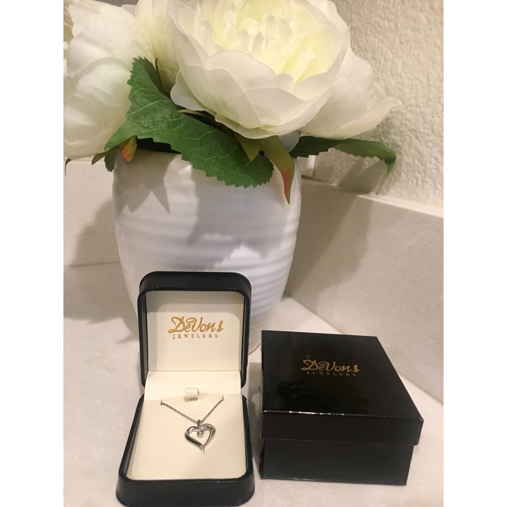 14k White Gold Heart with Diamond Necklace